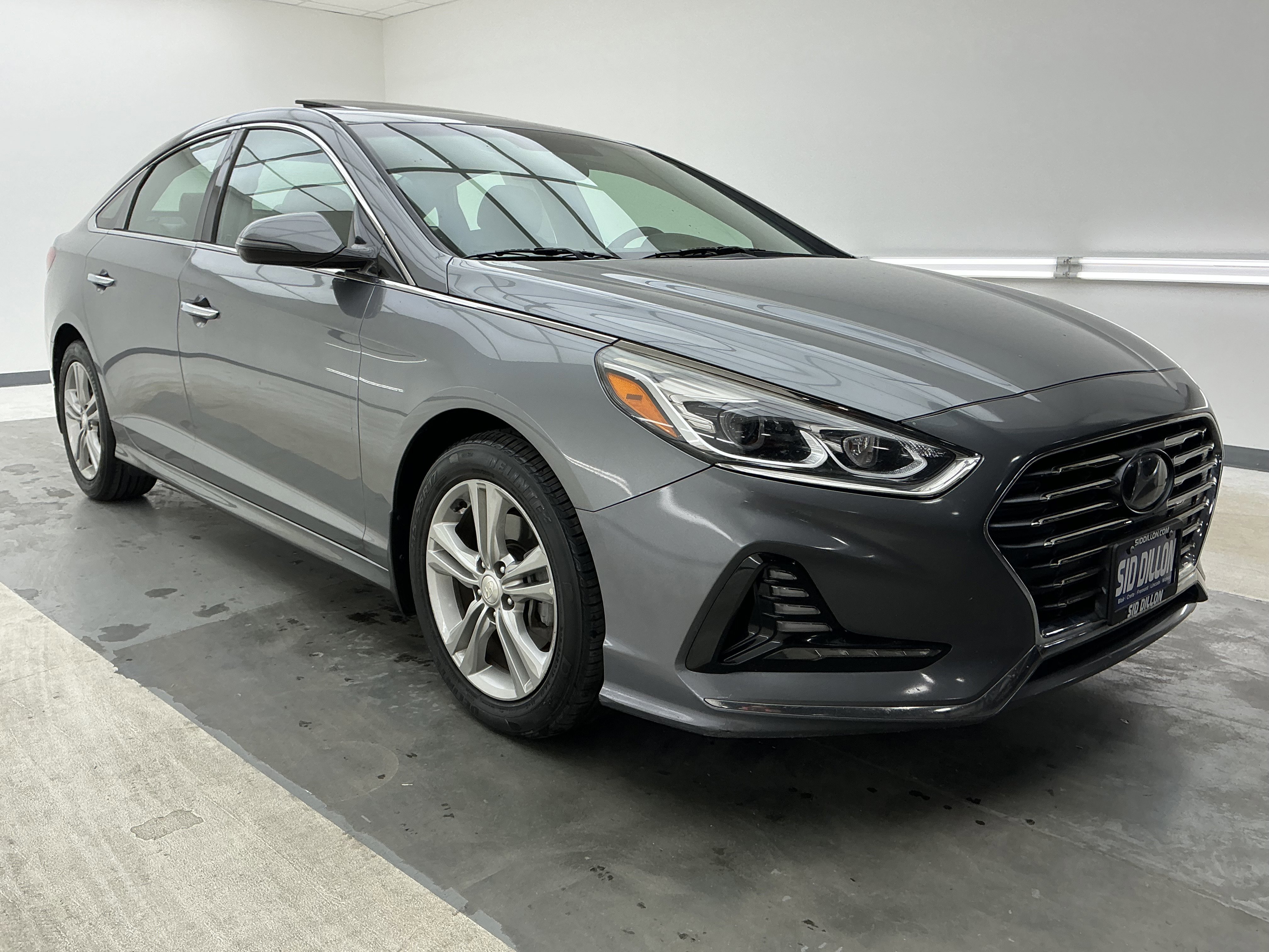 Used 2018 Hyundai Sonata Limited image 3