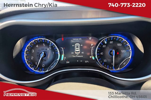 New 2027 Chrysler Pacifica Select FWD image 17