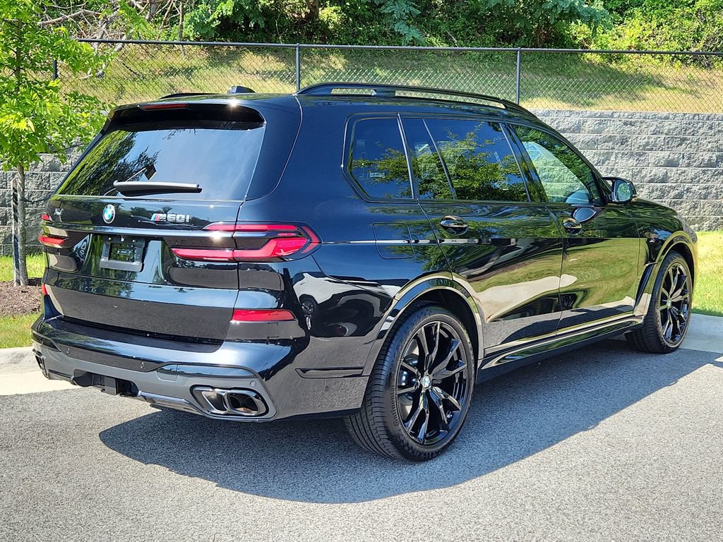 Used 2026 BMW X7 M60i AWD/4WD image 2
