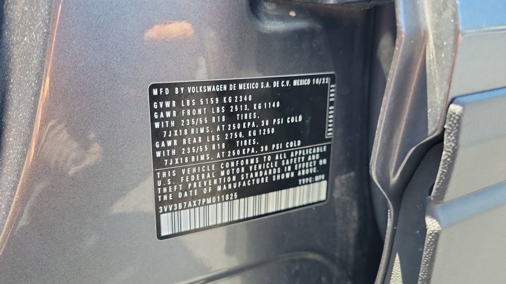Used 2023 Volkswagen Tiguan SE FWD image 24