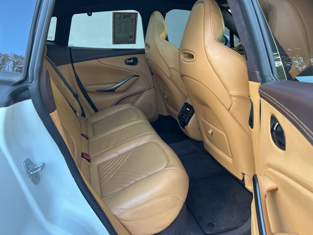 Used 2021 Aston Martin DBX image 33