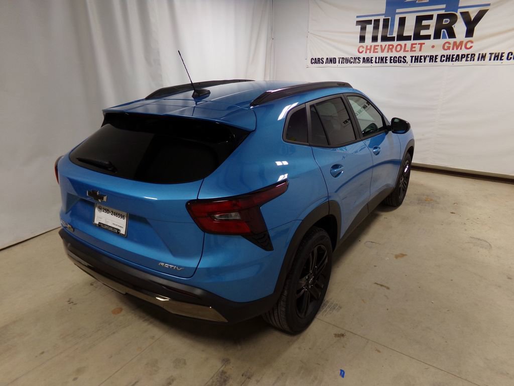 New 2025 Chevrolet Trax ACTIV w/ Sunroof Package image 6