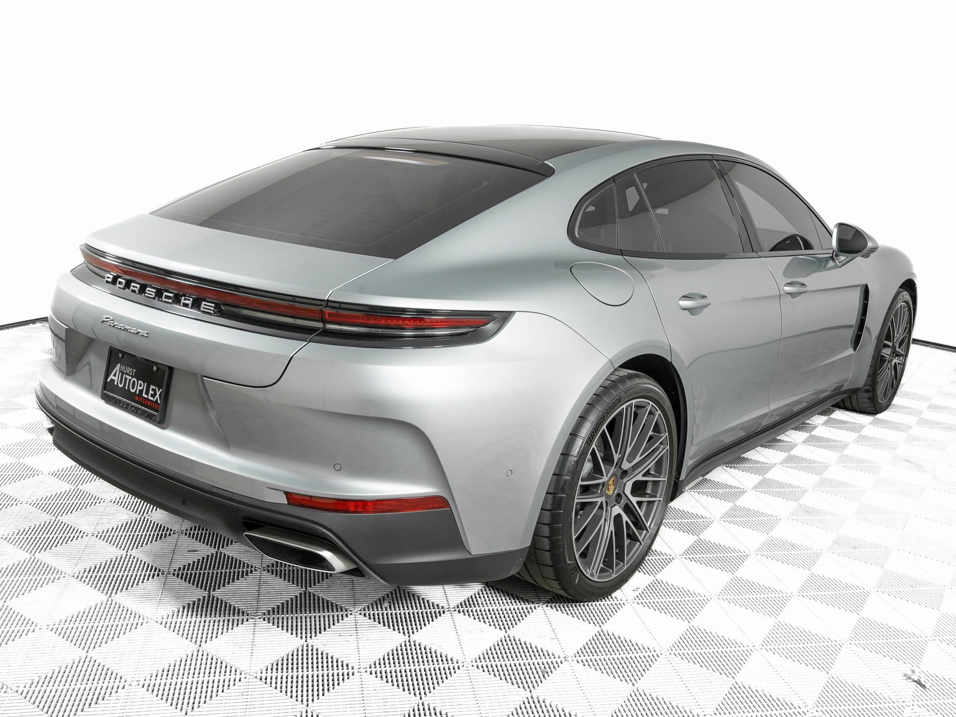 Used 2026 Porsche Panamera image 5