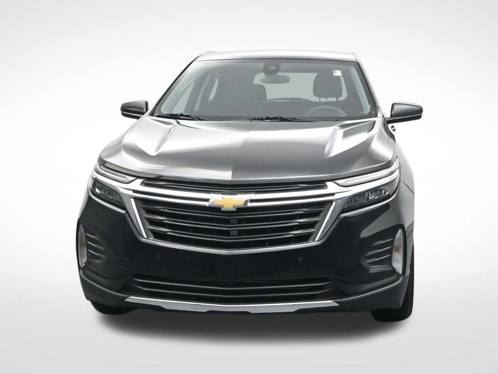 Used 2023 Chevrolet Equinox LT image 2