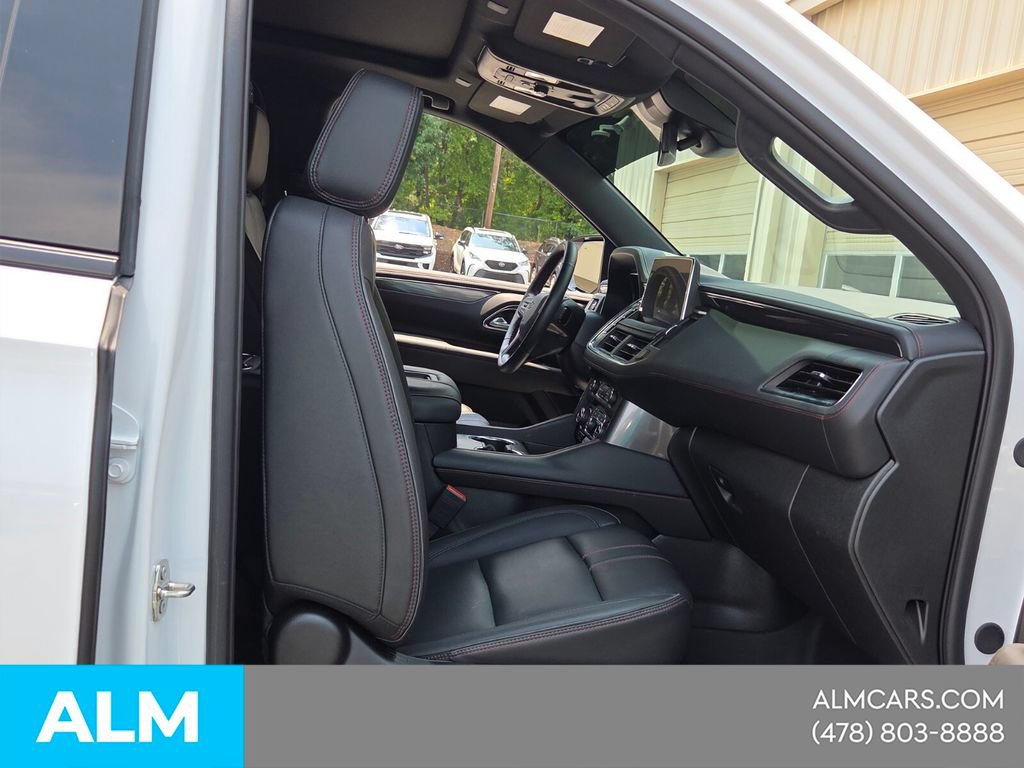 Used 2024 Chevrolet Tahoe RST w/ Luxury Package RWD image 16