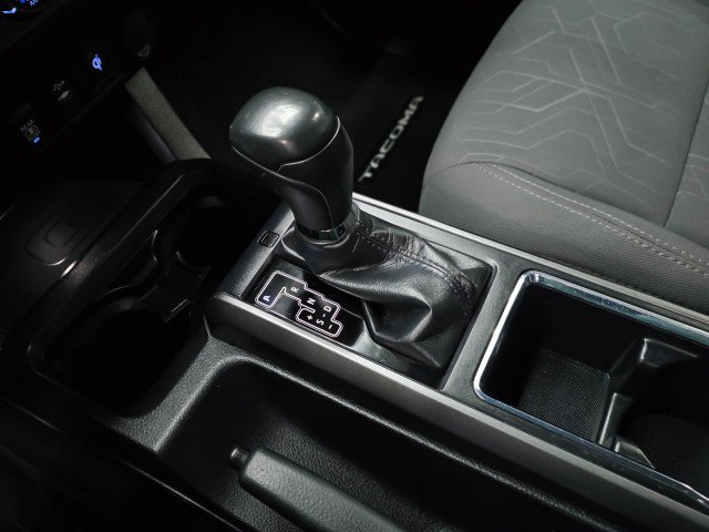 Used 2019 Toyota Tacoma TRD Sport w/ Technology Package AWD/4WD image 30
