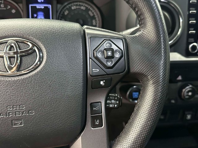 Used 2020 Toyota Tacoma TRD Sport AWD/4WD image 38