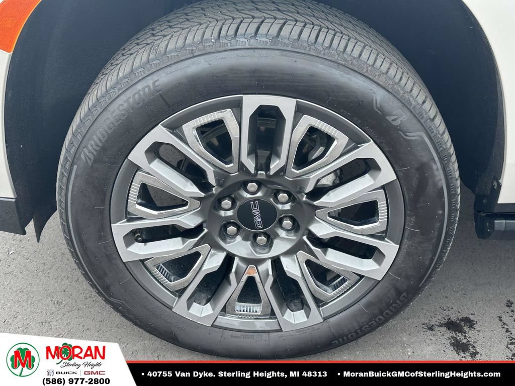 Certified 2023 GMC Yukon Denali Ultimate AWD/4WD image 8