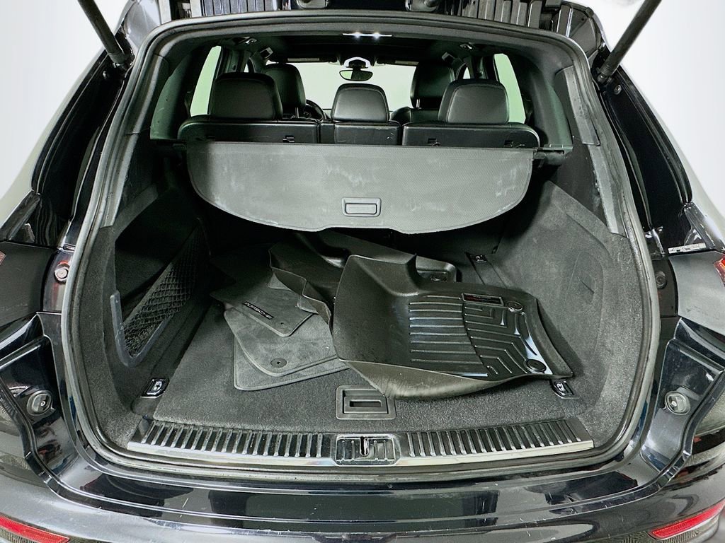 Used 2017 Porsche Cayenne image 27