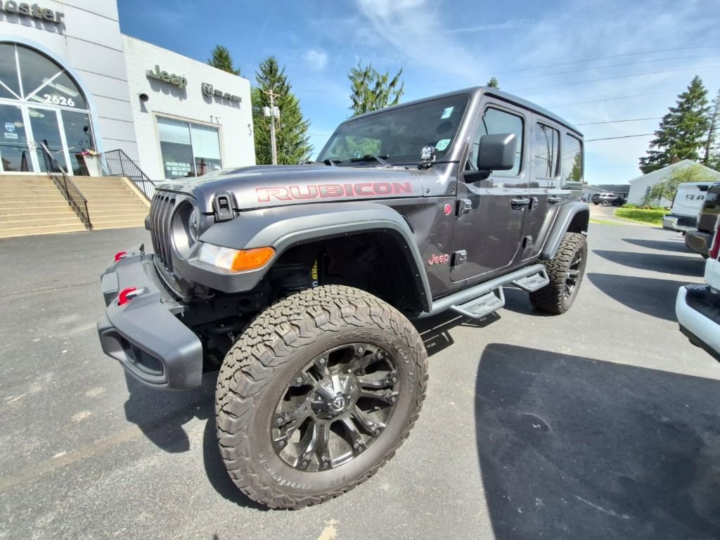 Used 2022 Jeep Wrangler Unlimited Rubicon w/ Cold Weather Group AWD/4WD image 2