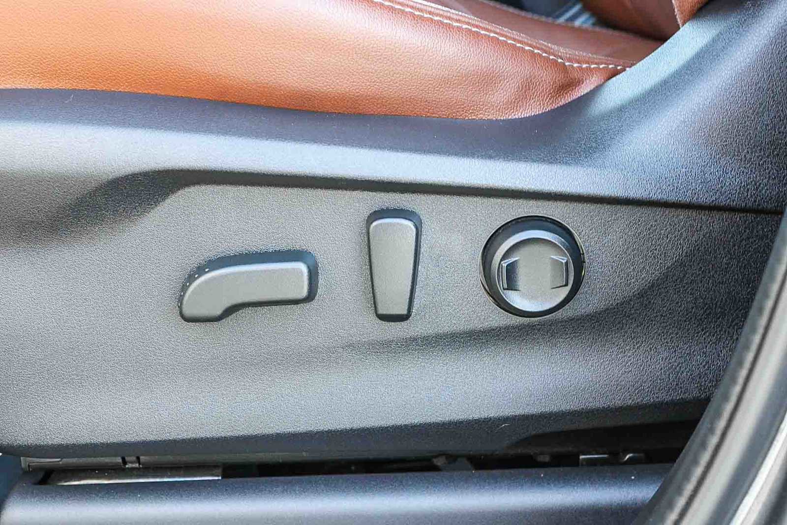 Used 2022 Subaru Ascent Touring w/ Popular Package #2A image 19