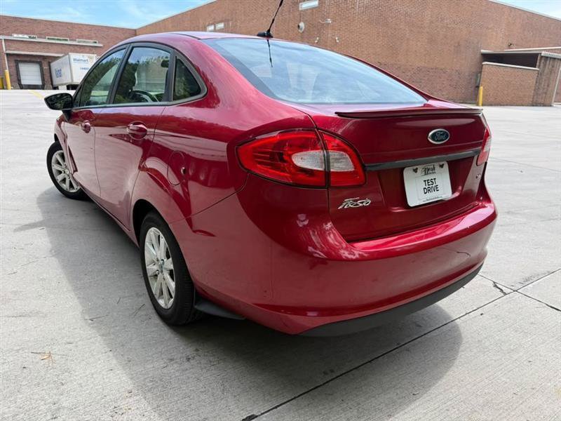 Used 2011 Ford Fiesta SE w/ 203A Rapid Spec Order Code FWD image 4