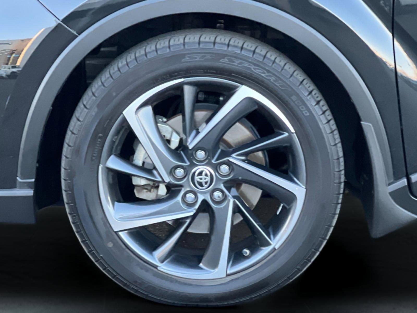 Used 2021 Toyota C-HR Limited image 25