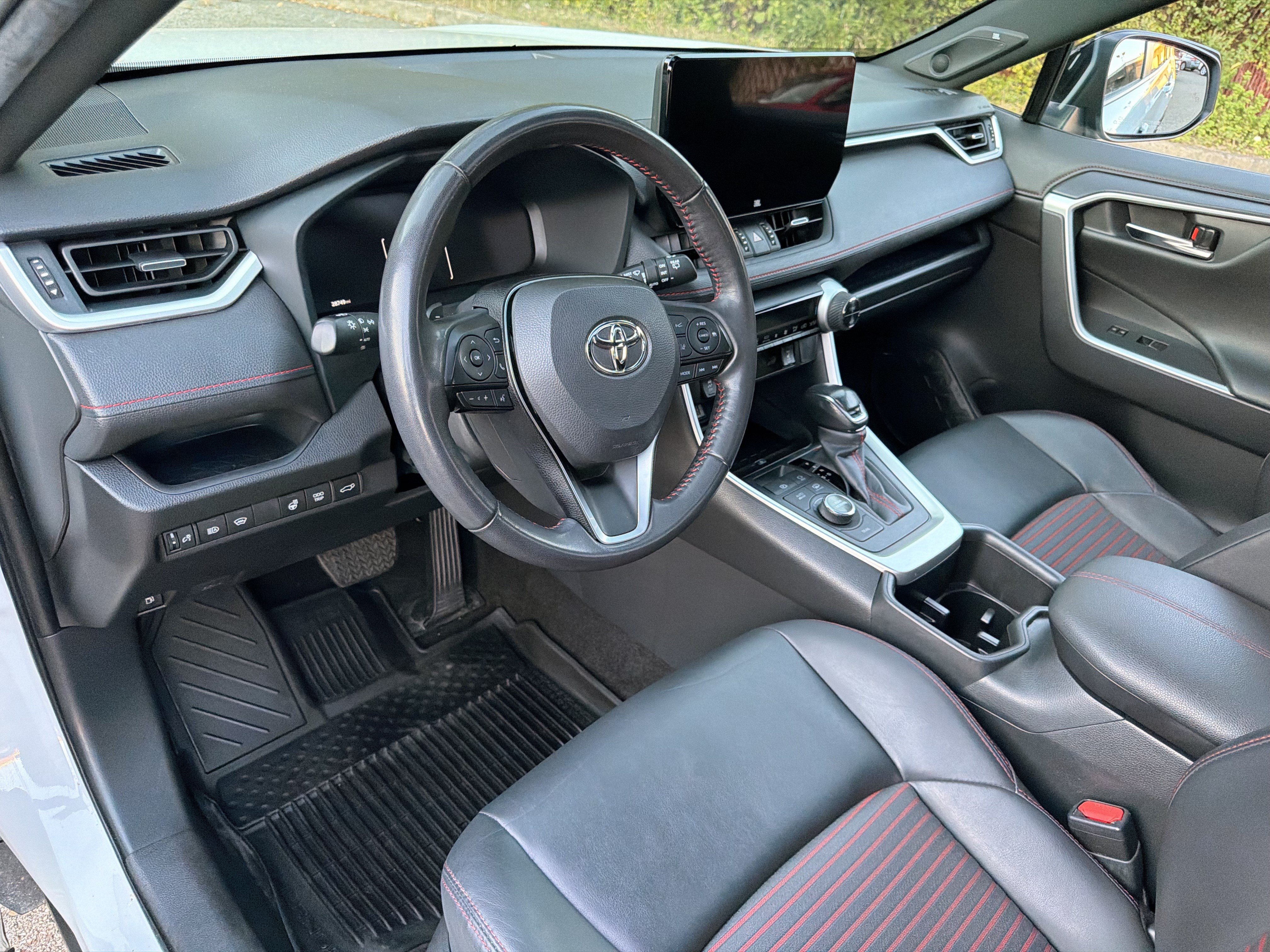 Used 2023 Toyota RAV4 XSE w/ Weather Package AWD/4WD image 13