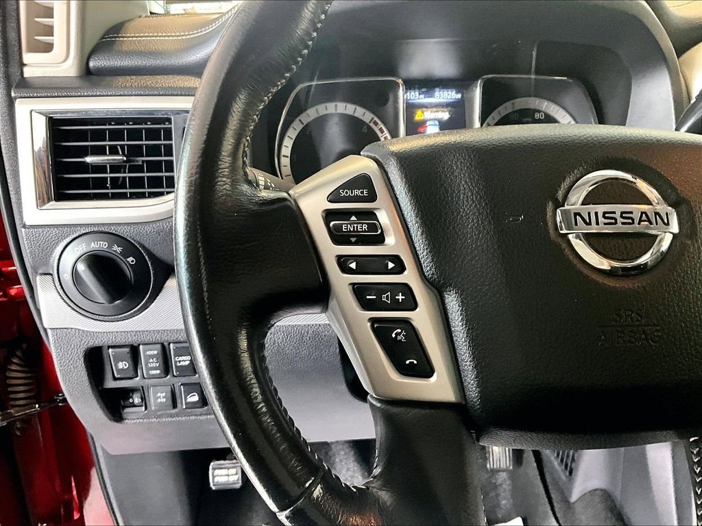 Used 2018 Nissan Titan PRO-4X w/ Pro-4x Convenience Package AWD/4WD image 23