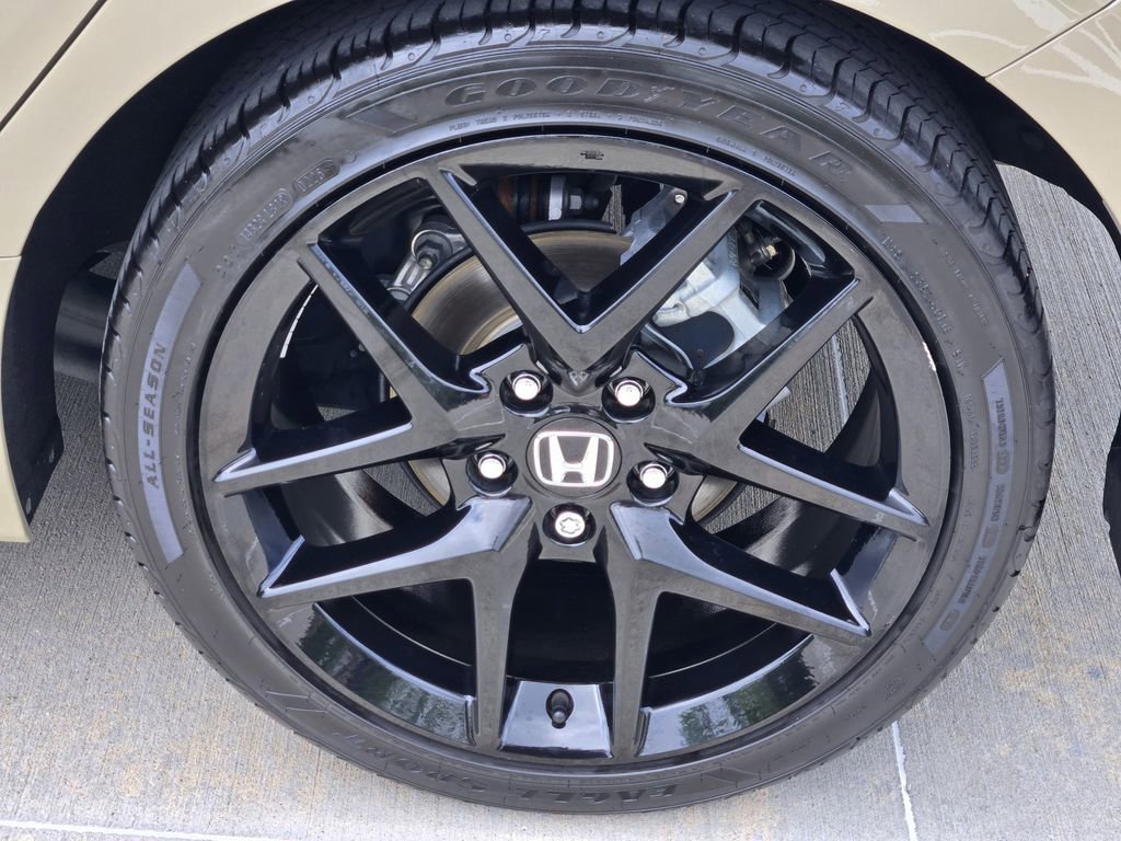 Certified 2025 Honda Civic Sport image 10