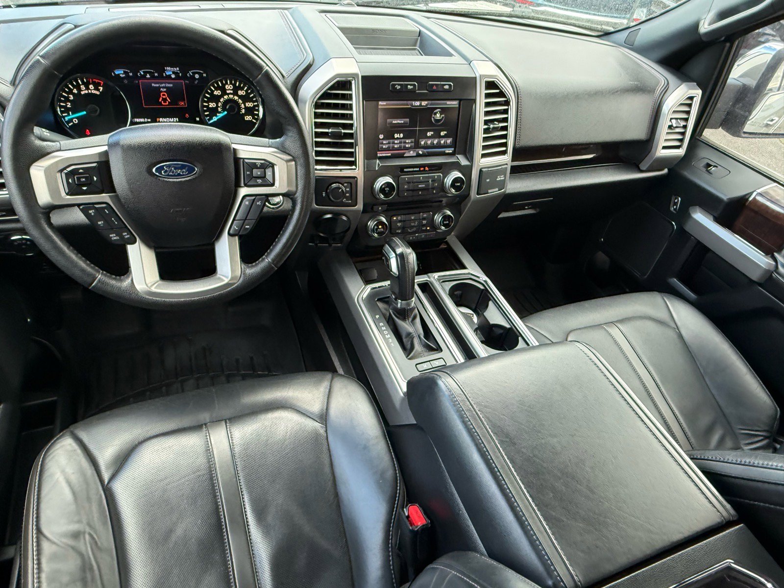 Used 2015 Ford F150 Platinum w/ Equipment Group 701A Luxury AWD/4WD image 12