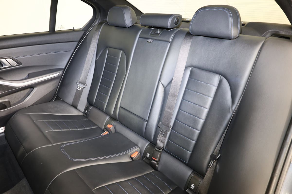 Used 2021 BMW M340i xDrive w/ Premium Package AWD/4WD image 11