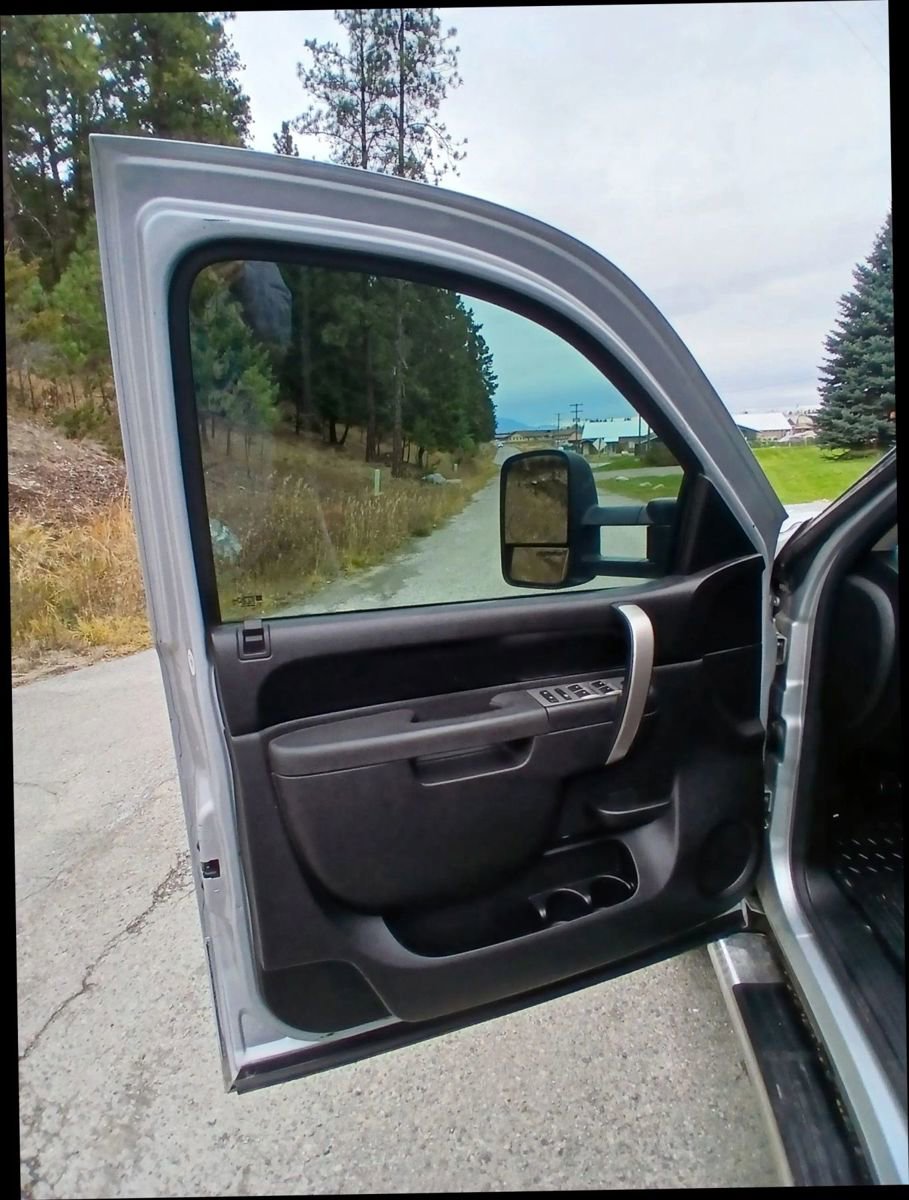 Used 2013 GMC Sierra 2500 SLE w/ SLE Preferred Package image 7