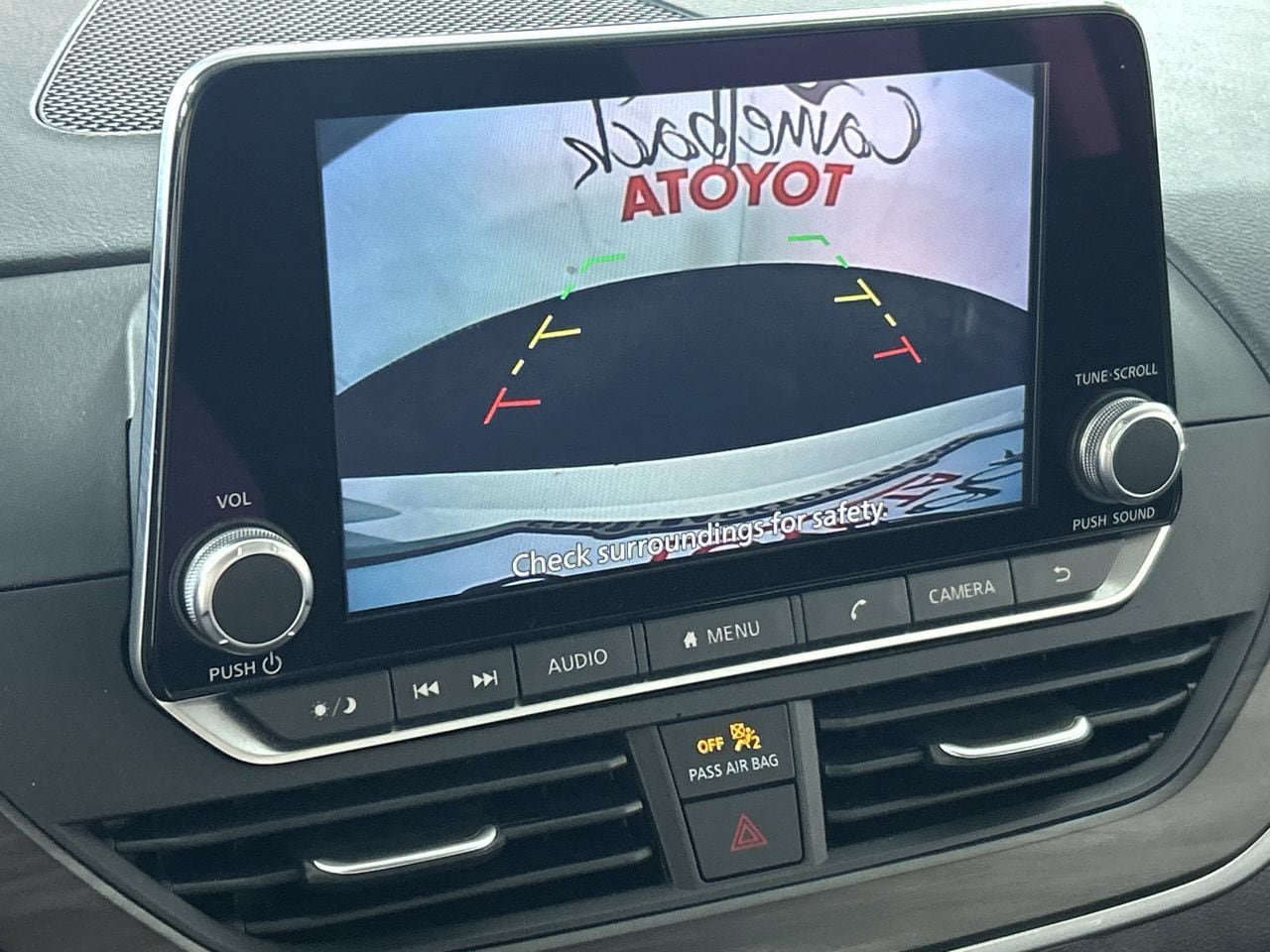 Used 2025 Nissan Altima 2.5 SV FWD image 17