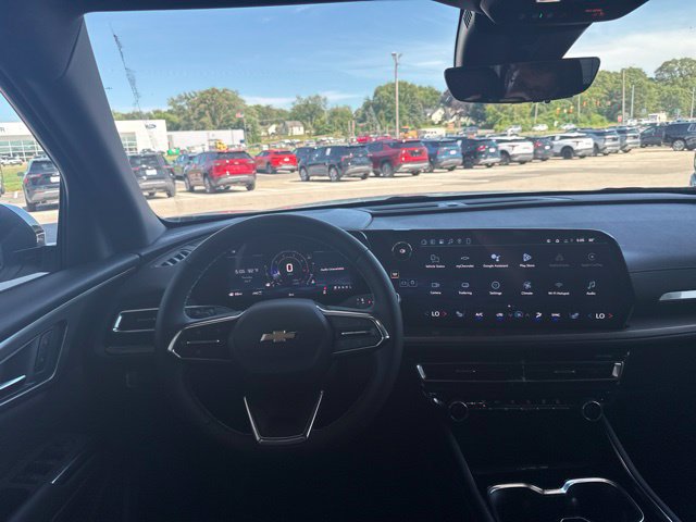 New 2026 Chevrolet Traverse LT w/ Driver Confidence Package AWD/4WD image 30