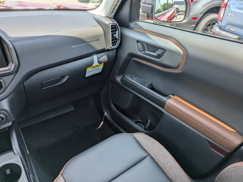 New 2026 Ford Bronco Sport Outer Banks w/ Outer Banks Tech Package+ AWD/4WD image 17