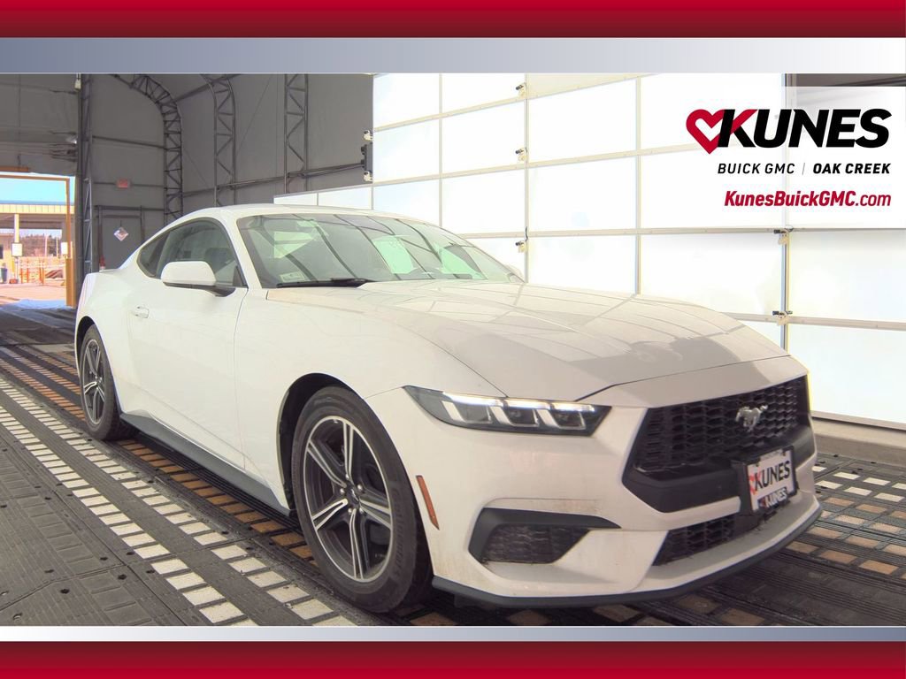 Used 2024 Ford Mustang Premium image 4