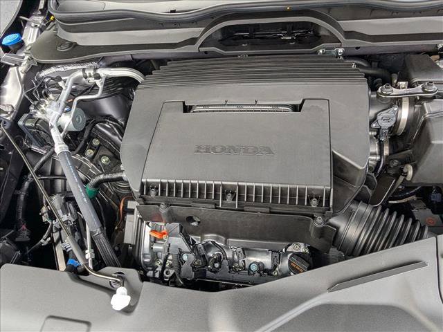 New 2025 Honda Pilot Touring image 17