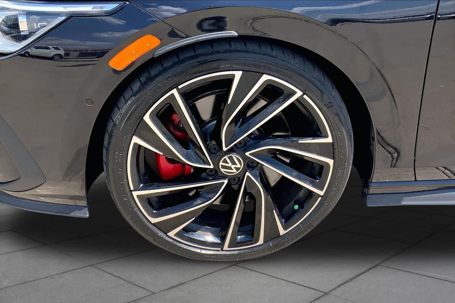 Used 2023 Volkswagen GTI Autobahn FWD image 10