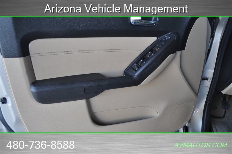 Used 2008 HUMMER H3 Alpha AWD/4WD image 27