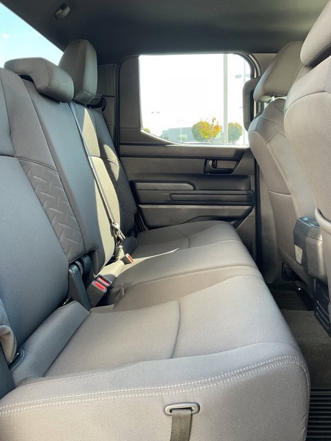 Used 2025 Toyota Tacoma SR5 AWD/4WD image 18