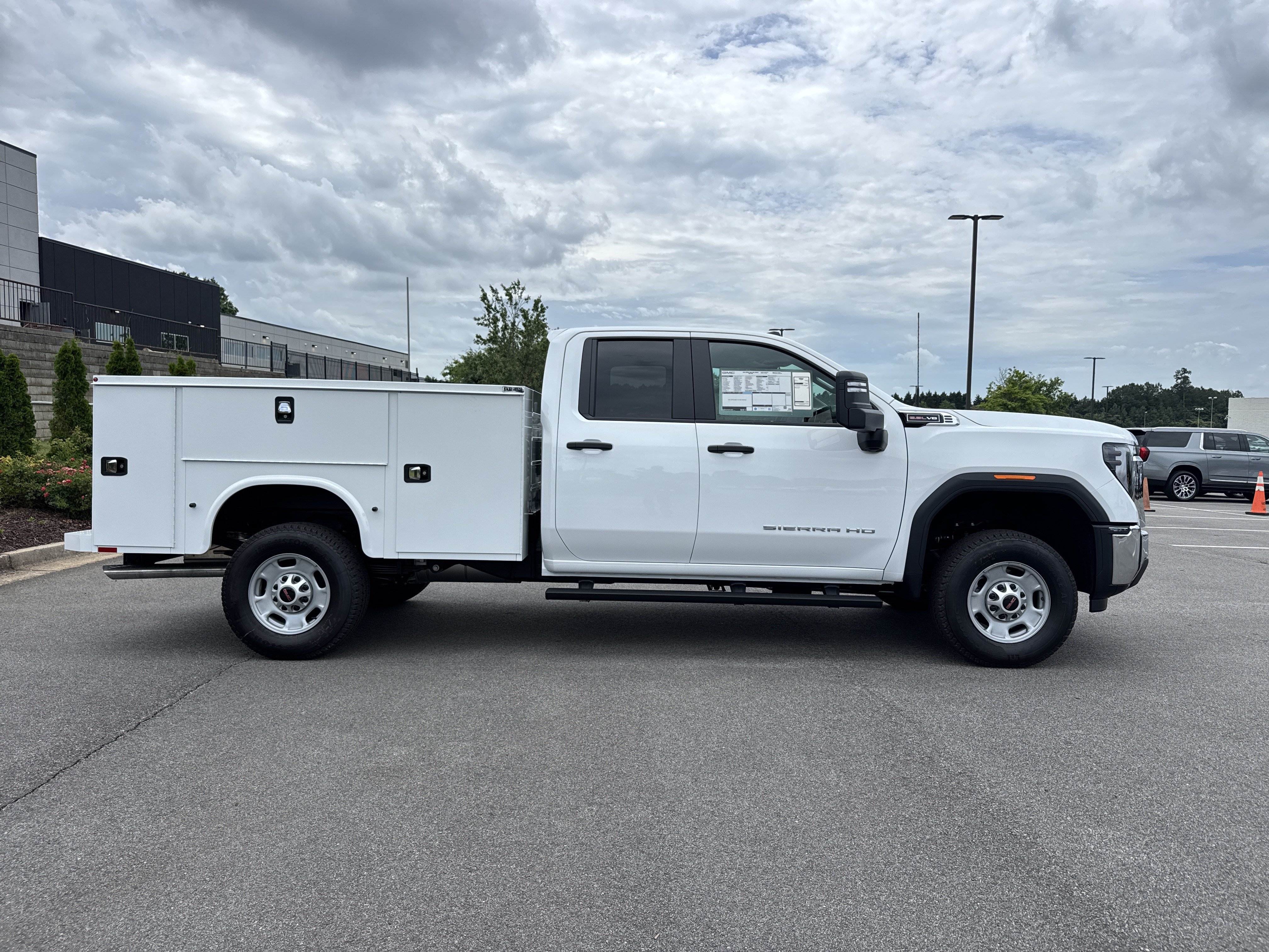 New 2026 GMC Sierra 2500 Pro w/ Convenience Package AWD/4WD image 11