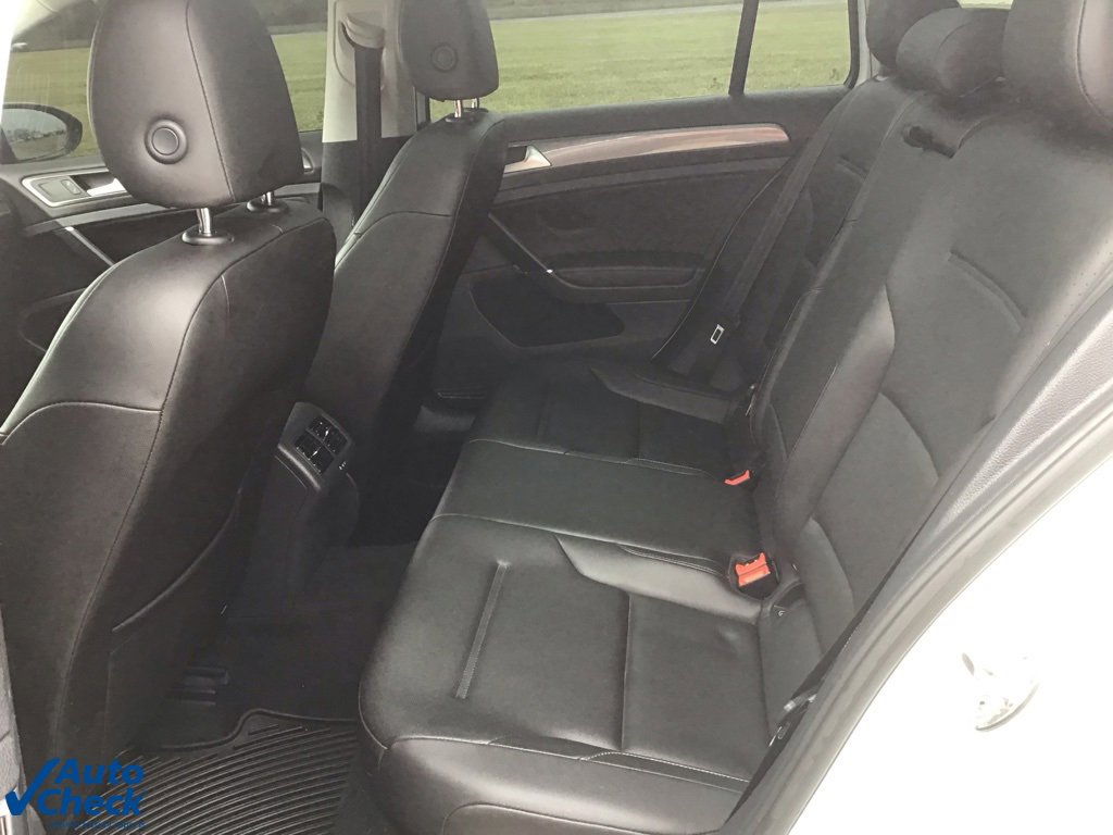 Used 2019 Volkswagen Golf Alltrack image 11