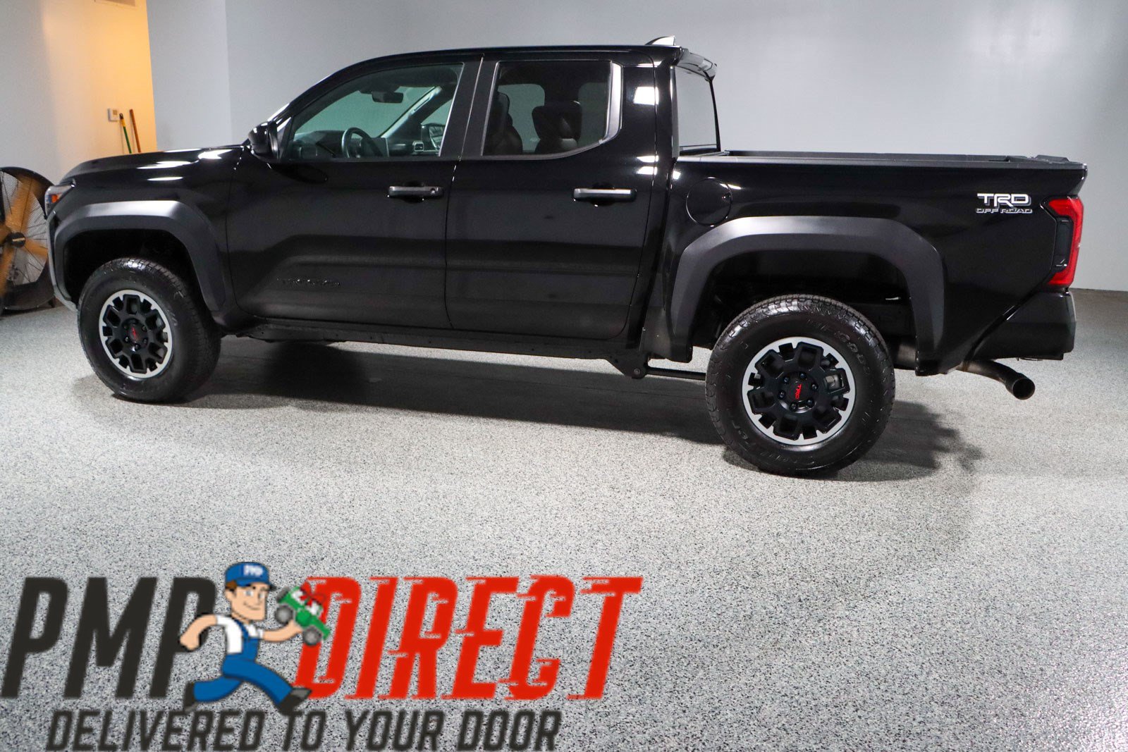 Used 2024 Toyota Tacoma TRD Off-Road AWD/4WD image 10