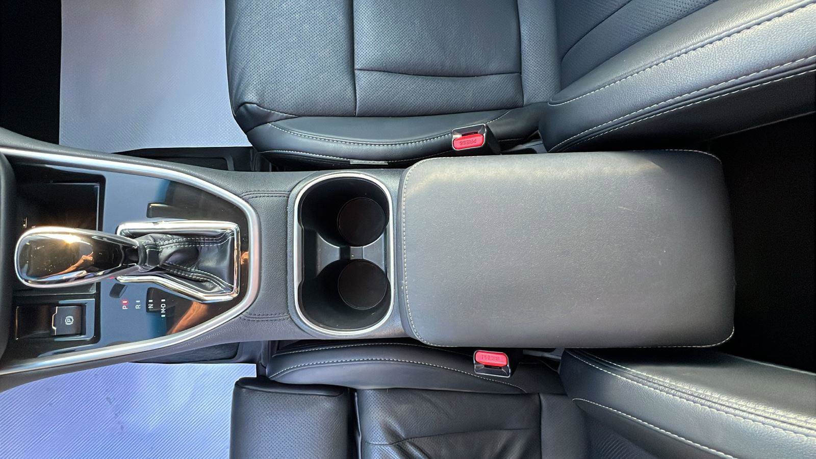 Used 2022 Subaru Outback Limited image 24