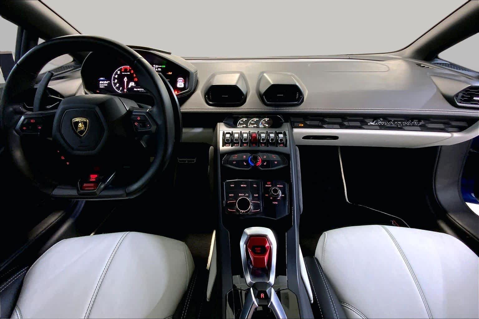 Used 2016 Lamborghini Huracan LP 610-4 AWD/4WD image 15
