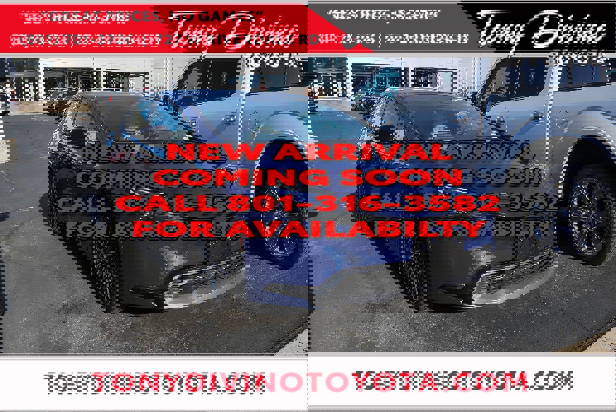 Used 2024 Toyota Prius XLE image 1