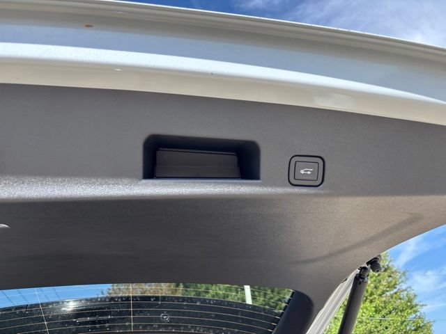 New 2027 Chevrolet Traverse RS AWD/4WD image 27