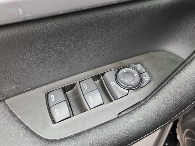 Used 2025 Chevrolet Blazer LT FWD image 12