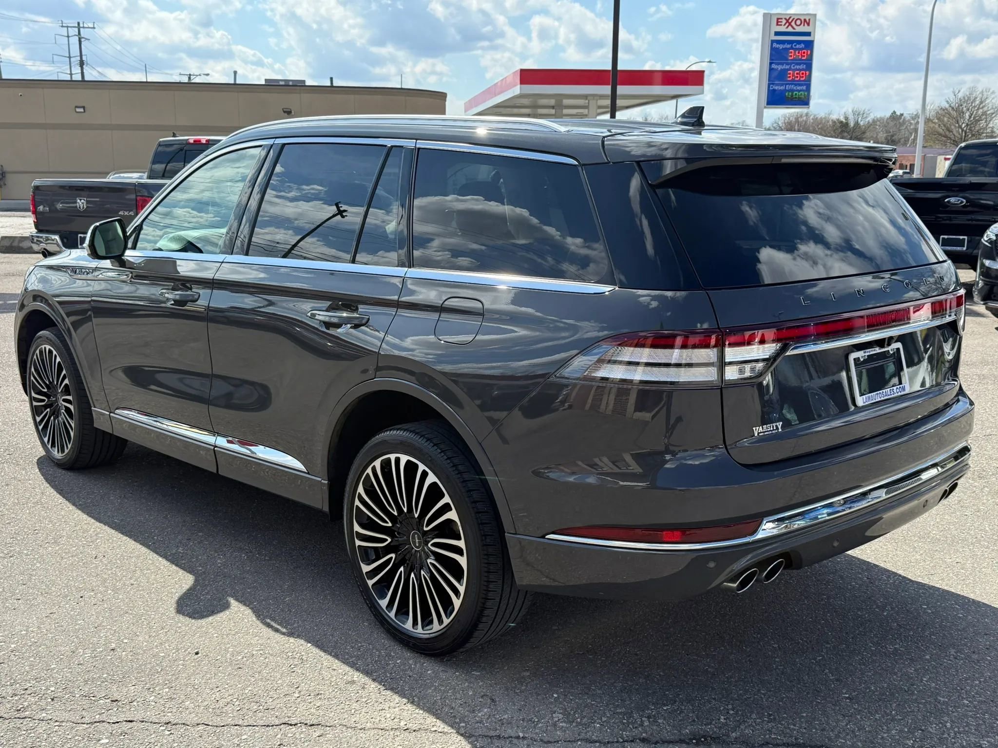 Used 2022 Lincoln Aviator Black Label w/ Dynamic Handling Package image 7