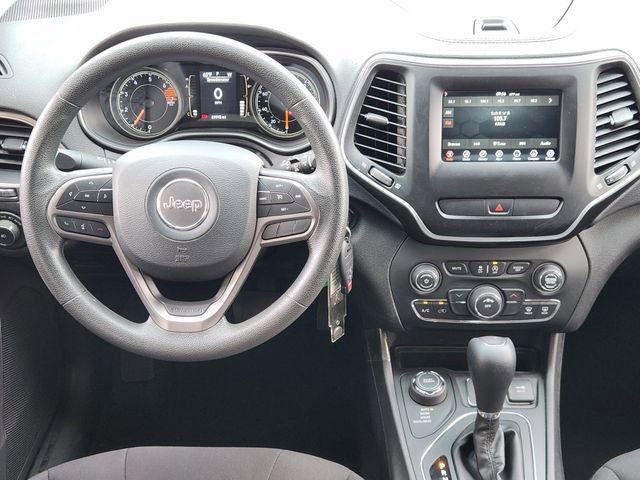 Certified 2019 Jeep Cherokee Latitude w/ Popular Appearance Group image 25