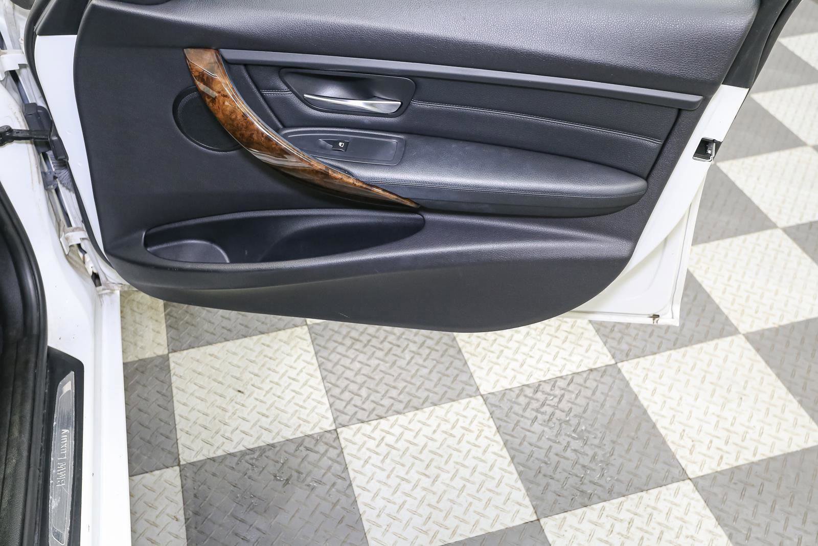 Used 2014 BMW 328i xDrive Sedan image 21