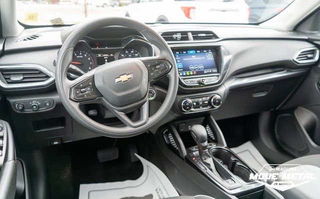 Used 2023 Chevrolet TrailBlazer LT w/ Convenience Package image 12