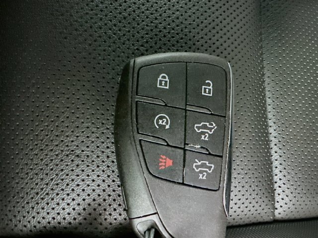 Used 2025 GMC Hummer EV 2X AWD/4WD image 17