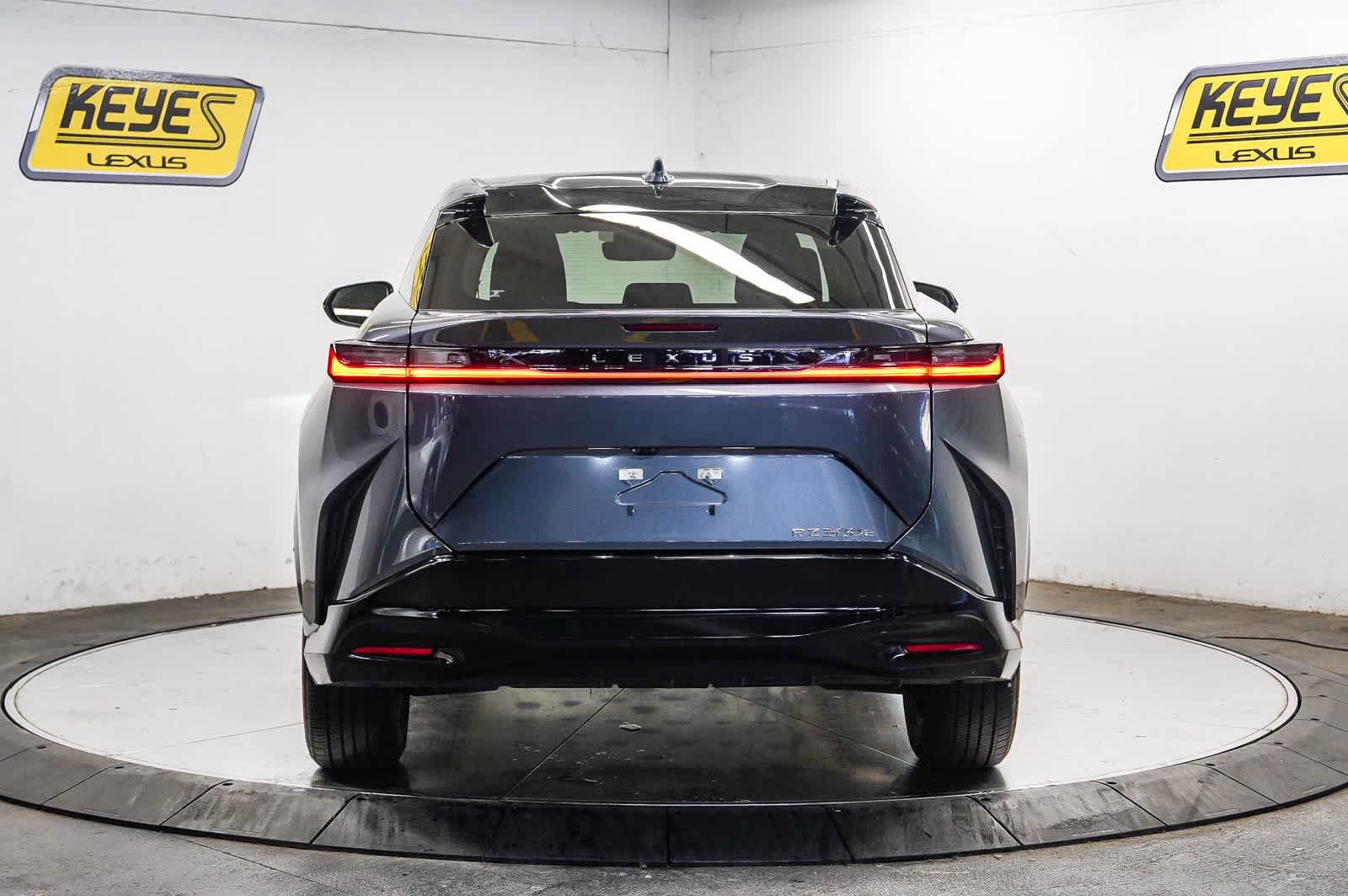 Used 2024 Lexus RZ 300e Premium FWD image 3