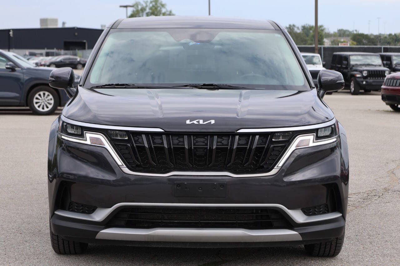 Used 2024 Kia Carnival LX FWD image 5