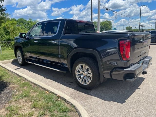 Used 2024 GMC Sierra 1500 Denali w/ Technology Package AWD/4WD image 4