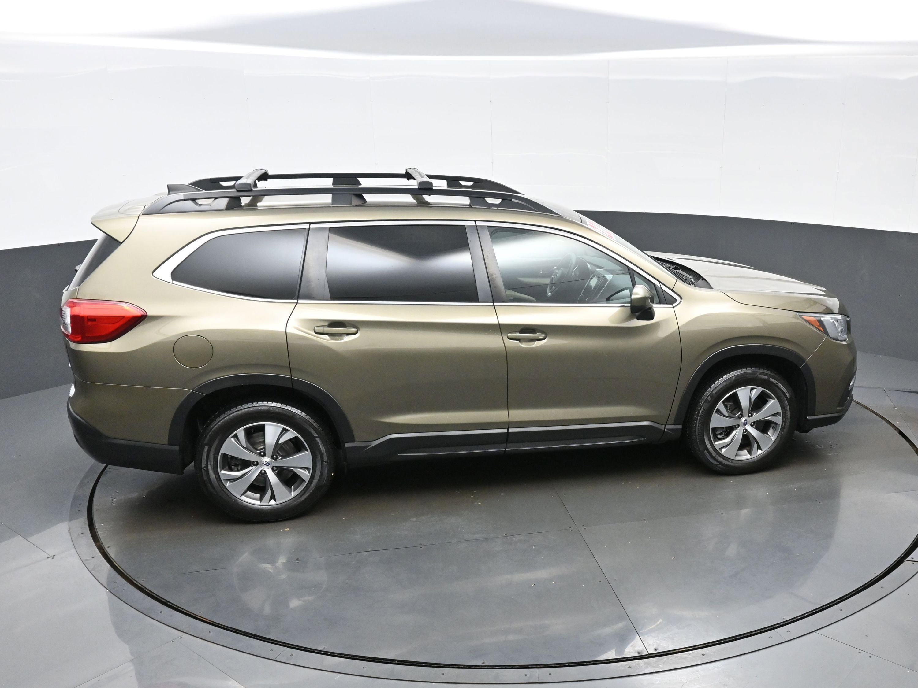 Used 2022 Subaru Ascent Premium w/ Convenience Package AWD/4WD image 41