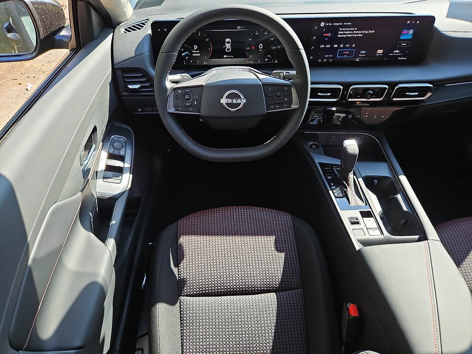 New 2026 Nissan Sentra SR w/ Floor Mat Package FWD image 9