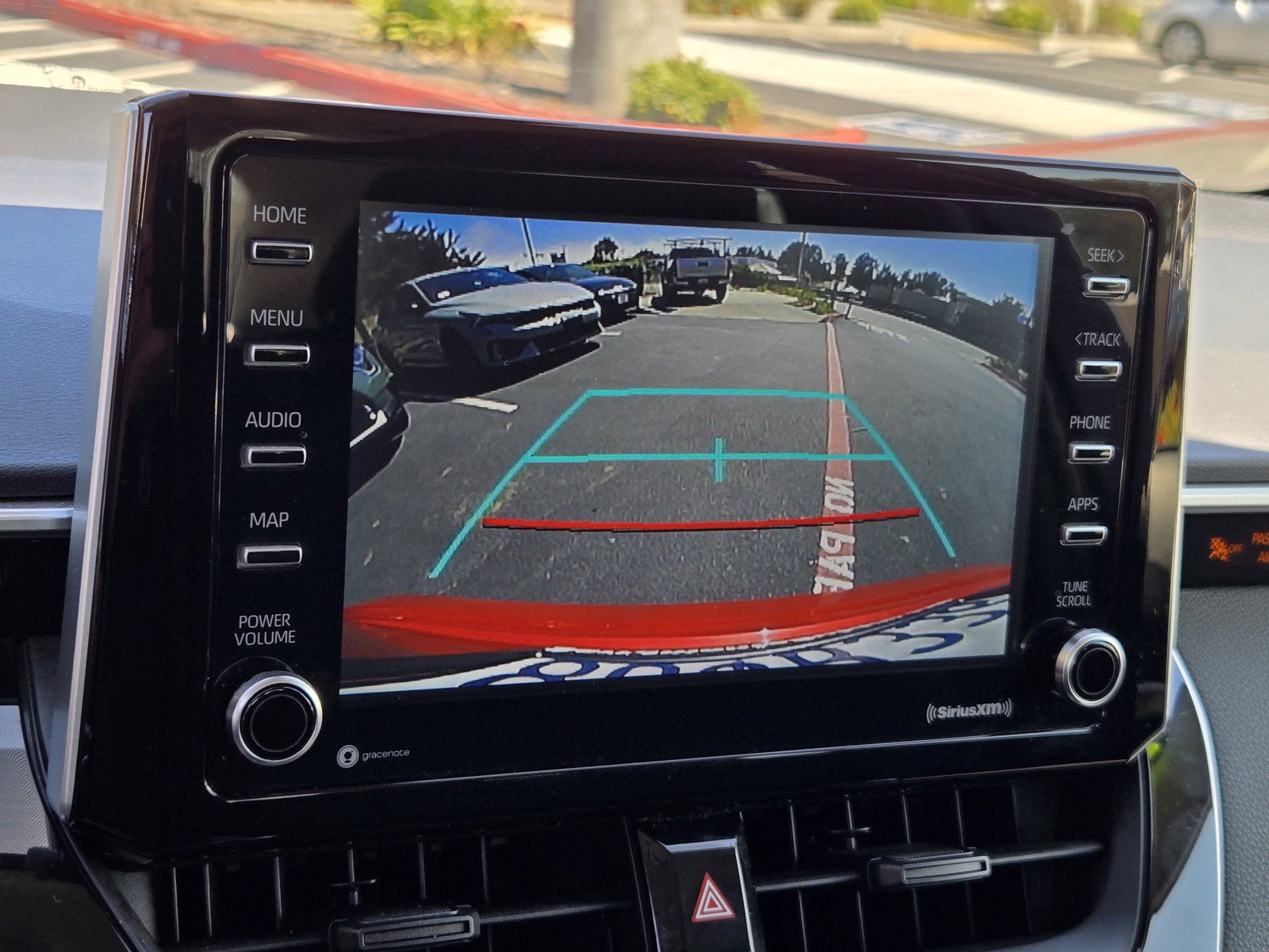 Used 2021 Toyota Corolla LE w/ Carpet Mat Package (TMS) FWD image 16